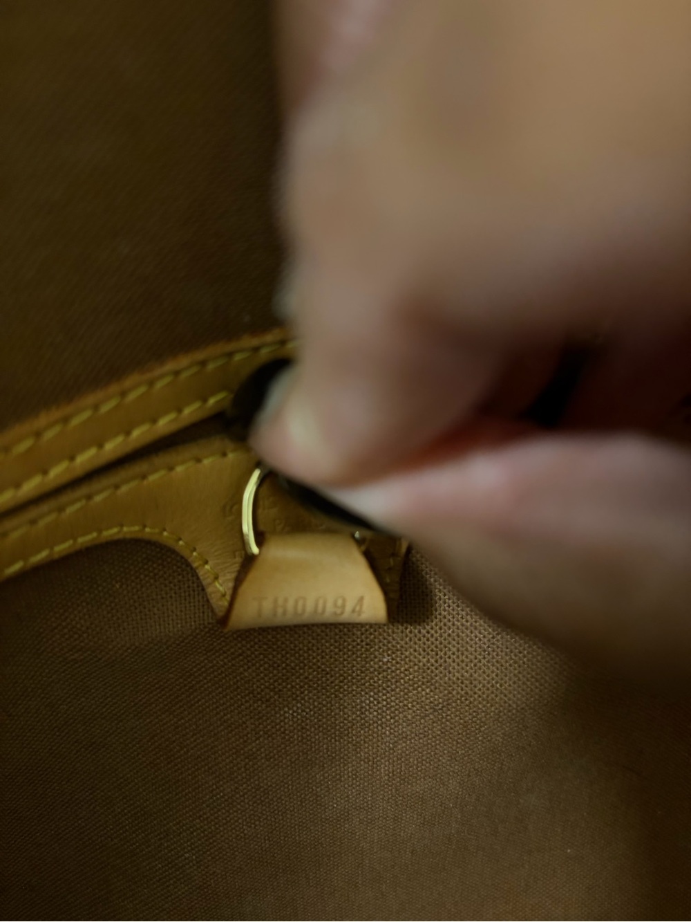 Louis Vuitton Bag - Picture 3 of 11